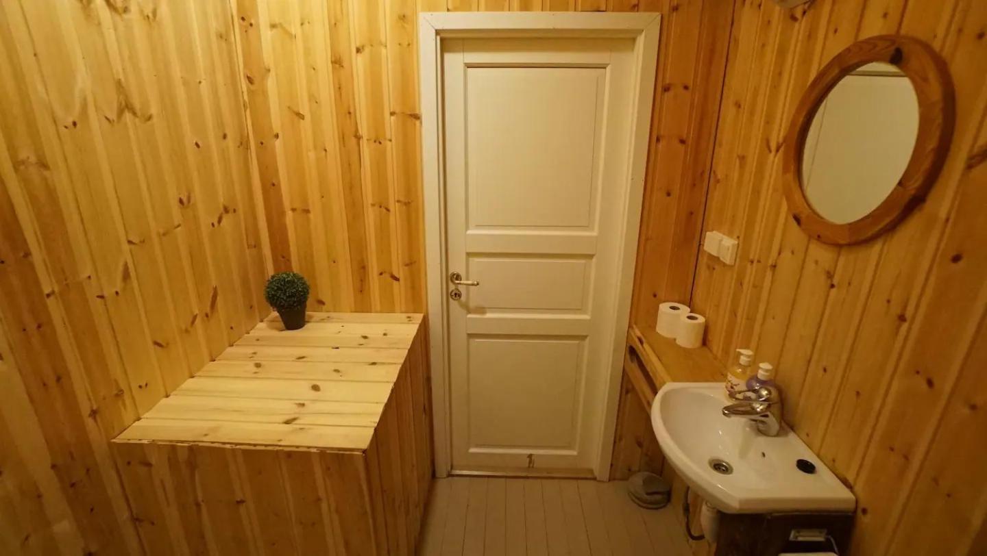 Real Fisherman'S Cabins In Ballstad, Lofoten Rum bild